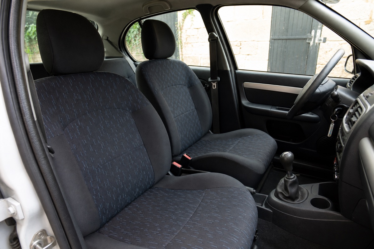 Habitacle — Renault Clio Campus, exemple rapport VerifMonAuto